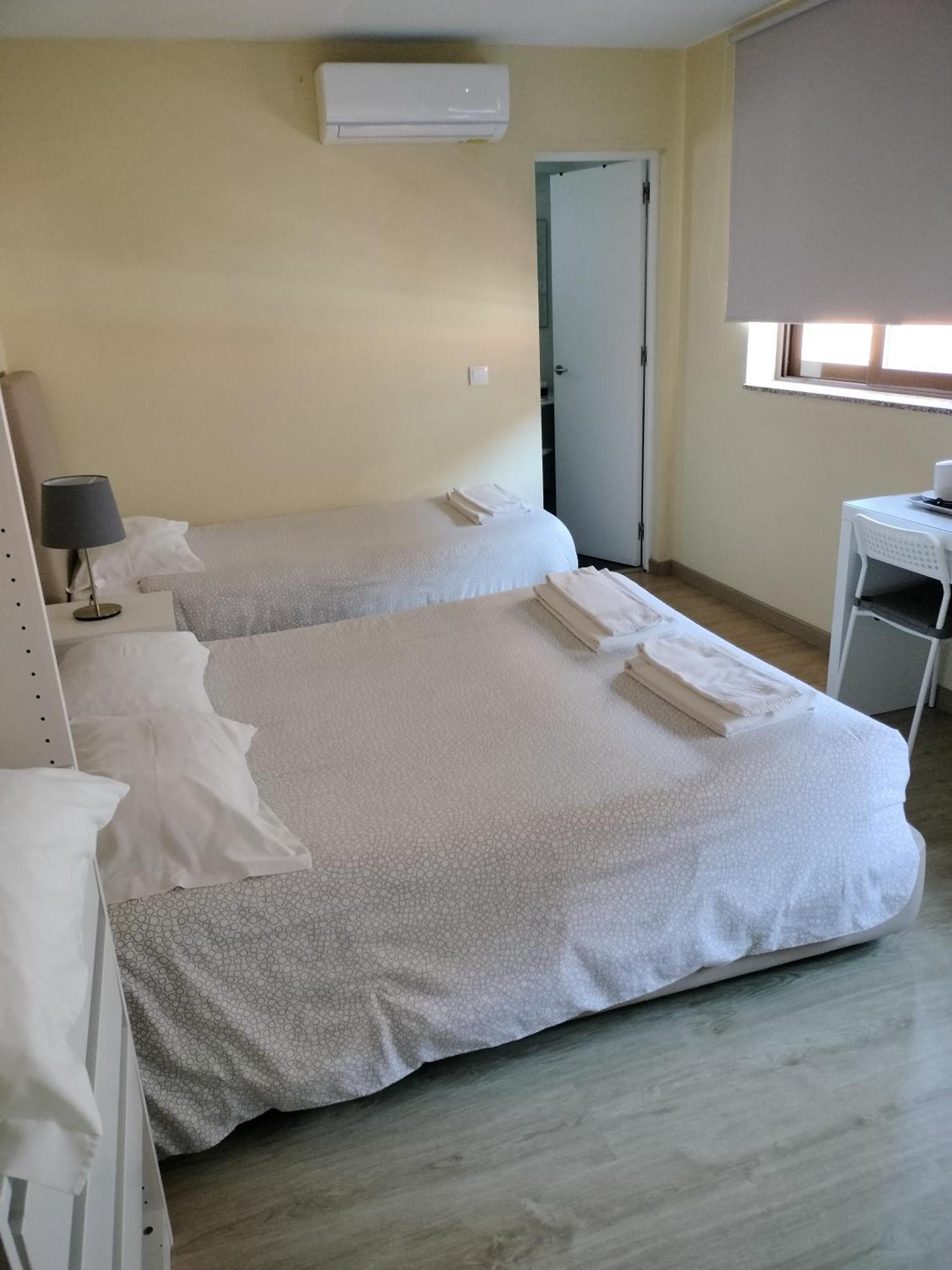 Metro Vilar Suites&Villas Vilar do Pinheiro Habitación foto